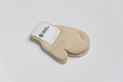 “Cream white 100% Mongolian sheep wool kids mittens with soft knit texture, natural warmth and gentle comfort”