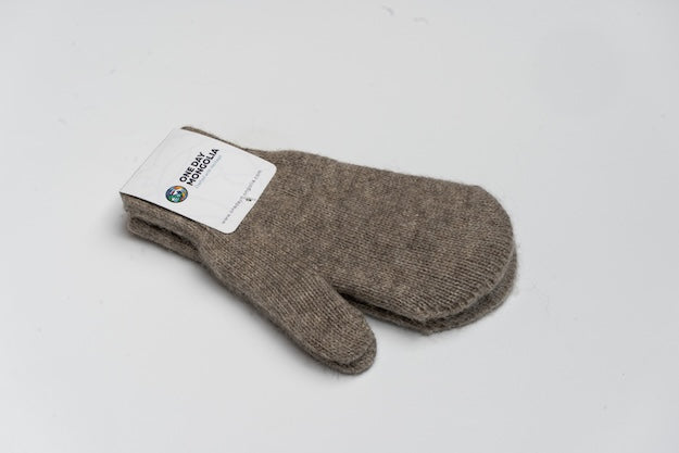 “Natural brown 100% Mongolian sheep wool mittens with soft knit texture, warm and breathable natural fiber gloves for adults”