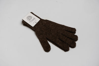“Choco brown 100% Mongolian sheep wool gloves with soft knit texture, natural warmth and breathable comfort”