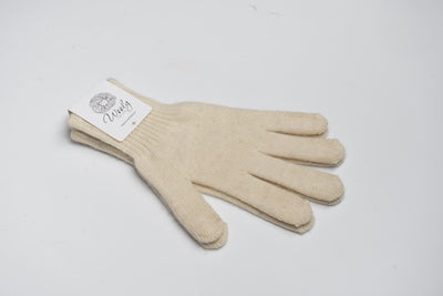 “Cream white 100% Mongolian sheep wool gloves with soft knit texture, natural warmth and breathable comfort”