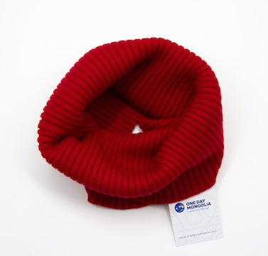 “Red Mongolian wool blend neck warmer with ribbed knit texture, 60% wool for breathable natural warmth”